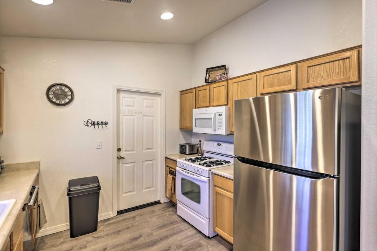Kid-Friendly Kingman Home Near Parks And Dining Exterior photo