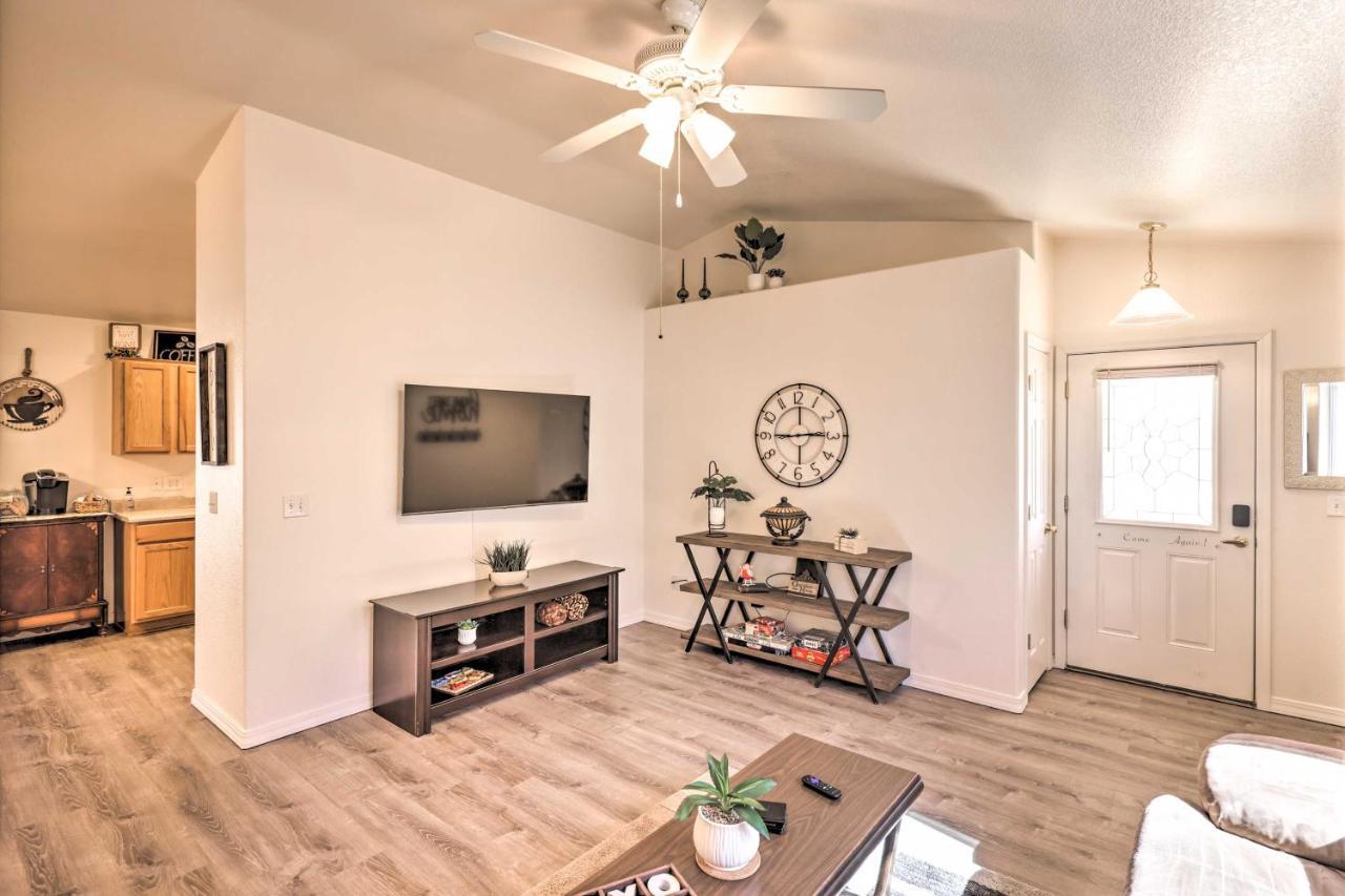 Kid-Friendly Kingman Home Near Parks And Dining Exterior photo